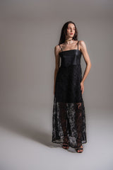 Vestido de alças com renda e couro de viscose