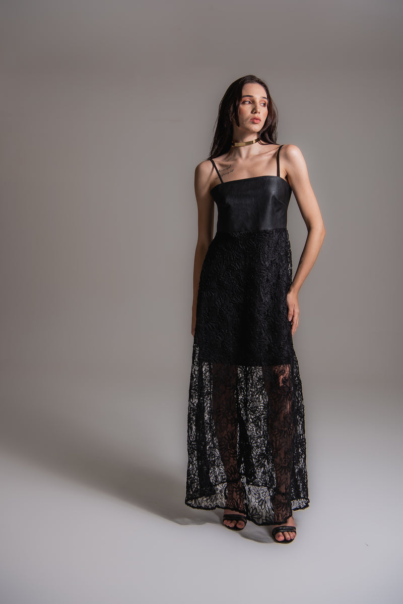 Vestido de alças com renda e couro de viscose