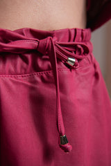 Saia midi em couro de viscose