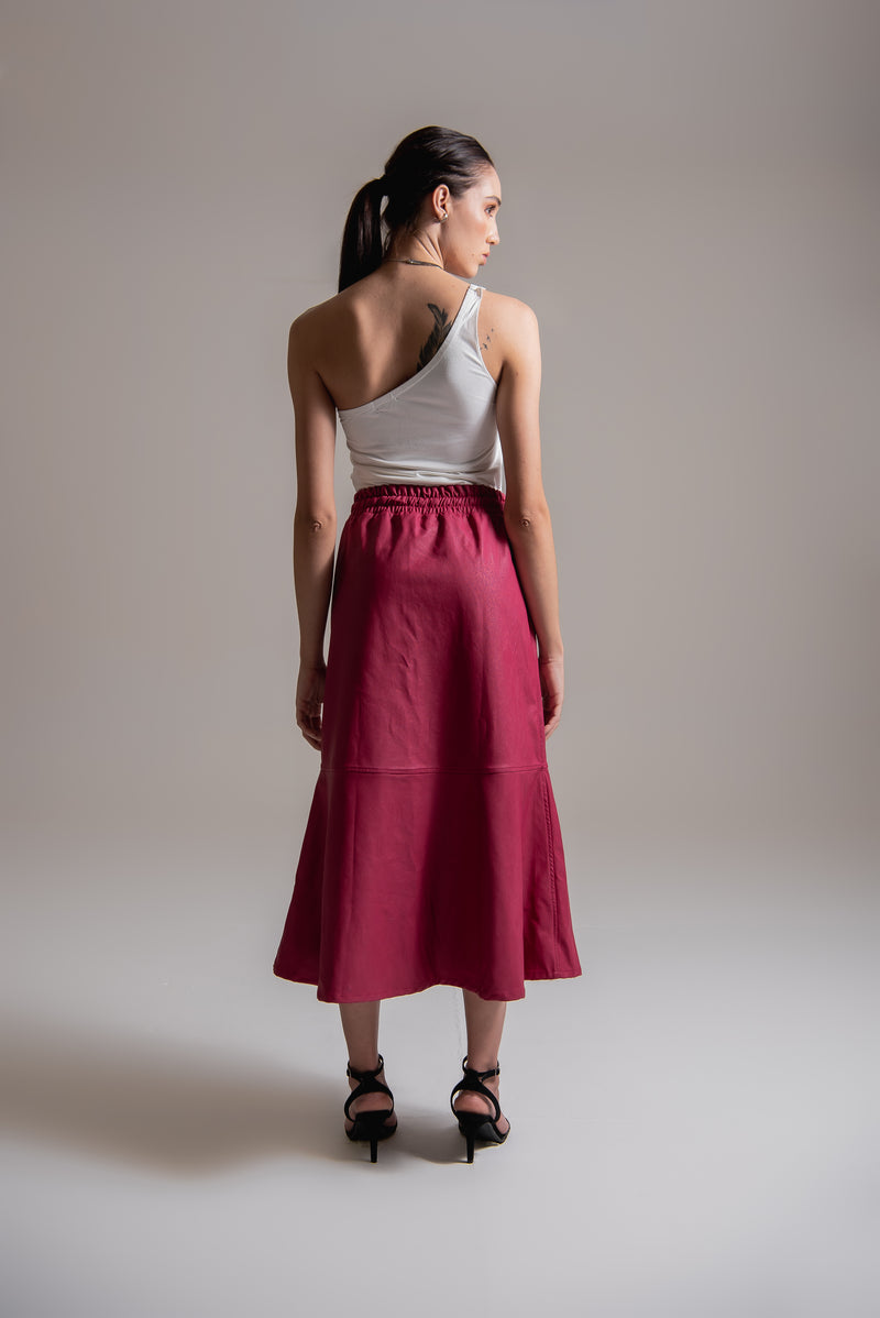 Saia midi em couro de viscose